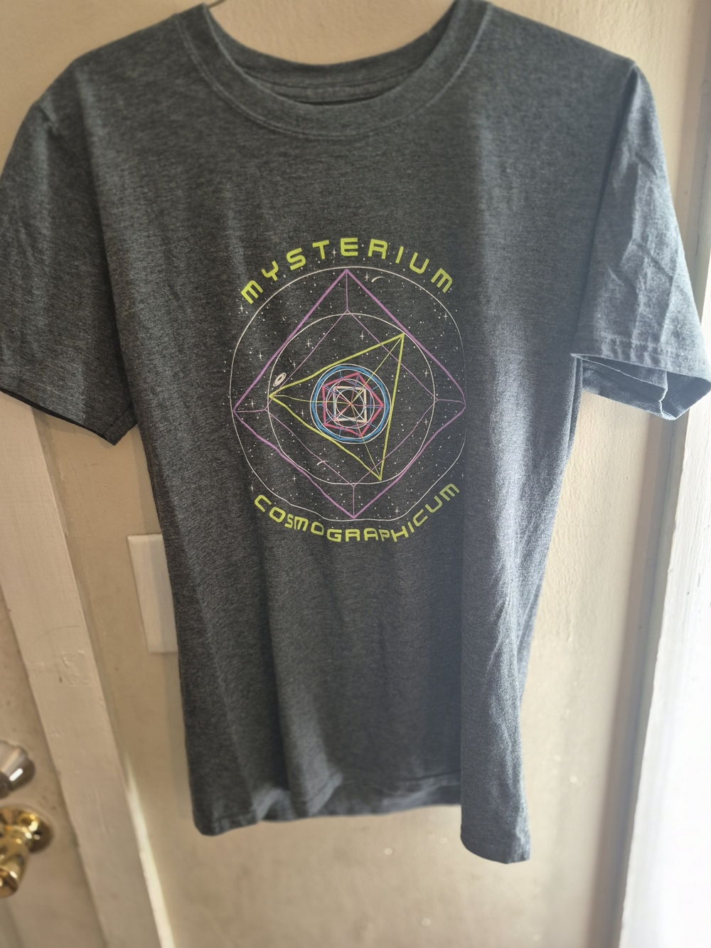 CosmoGraphicum Graphic Tee - Charcoal